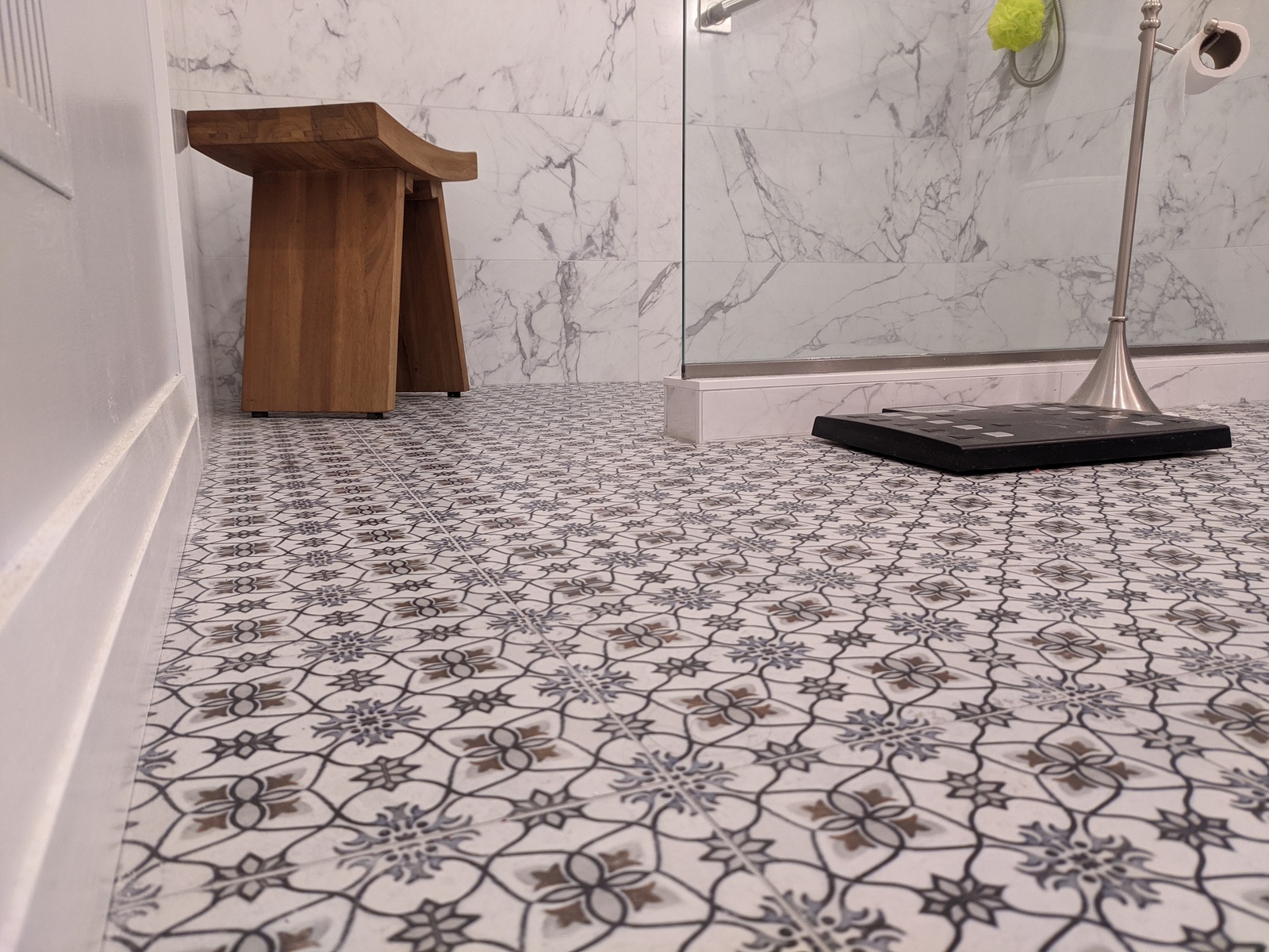Large format floor tile